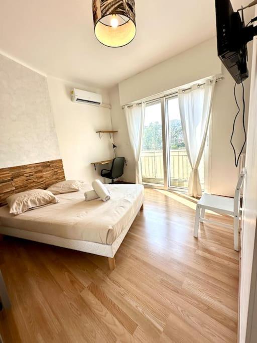 Appartement Avec 4 Chambres Doubles - Proche De La Mer, Des Transports Et De La Promenade Des Anglais Niza Exterior foto