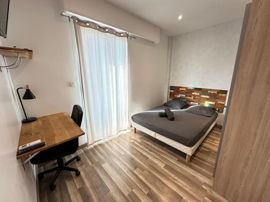 Appartement Avec 4 Chambres Doubles - Proche De La Mer, Des Transports Et De La Promenade Des Anglais Niza Exterior foto